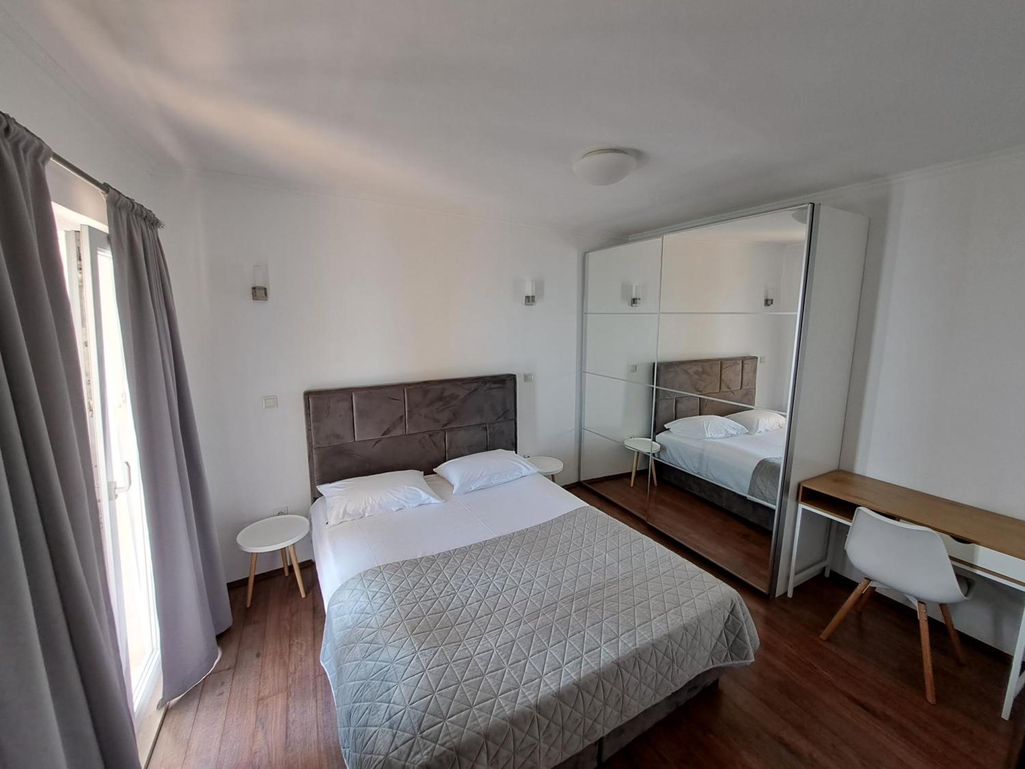 R&N Apartment Zavalatica Extérieur photo