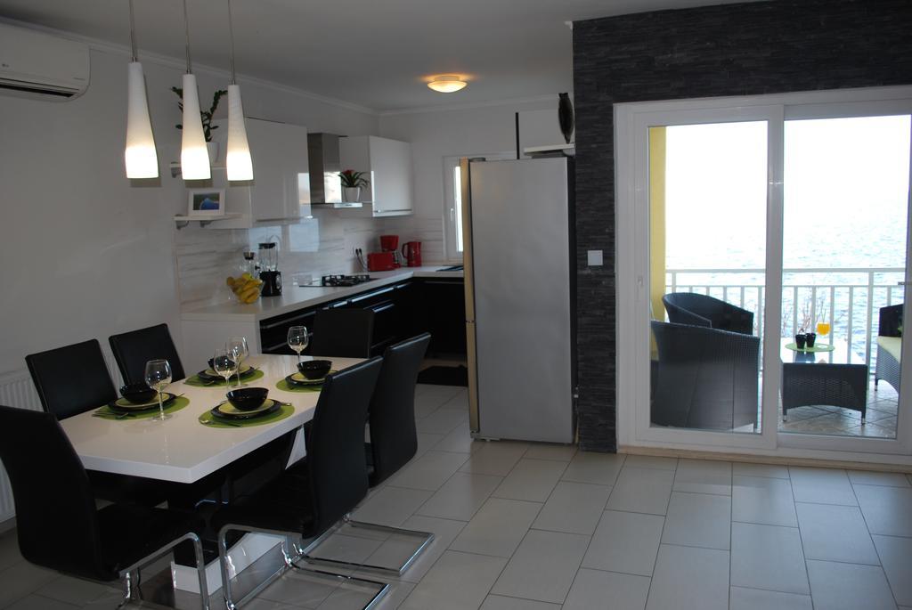 R&N Apartment Zavalatica Extérieur photo